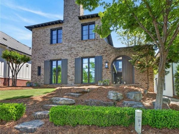 6905 Colfax Avenue, Cumming, GA 30040