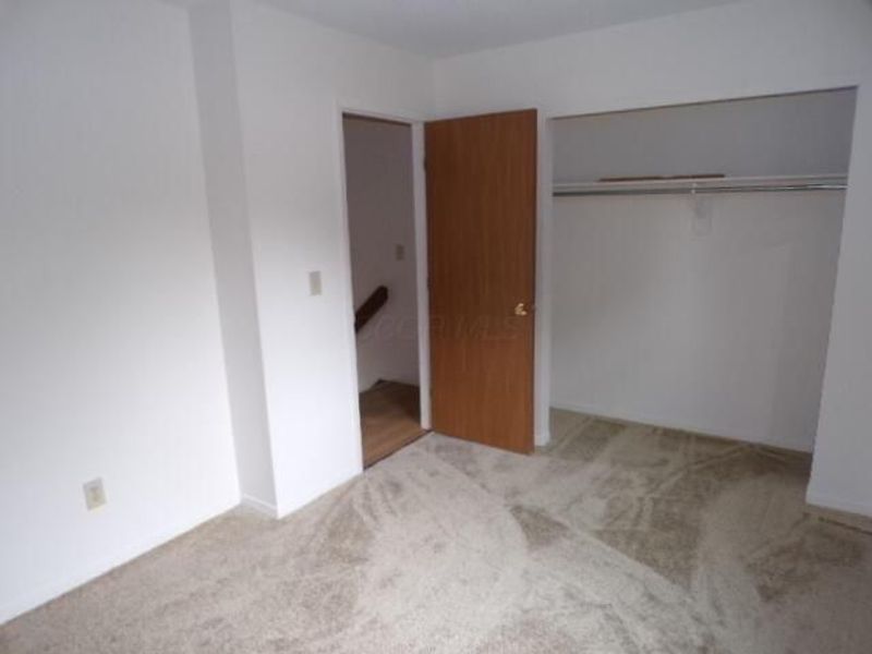 7866 Barkwood Drive, Unit 17A, Worthington, OH 43085 Photo 12