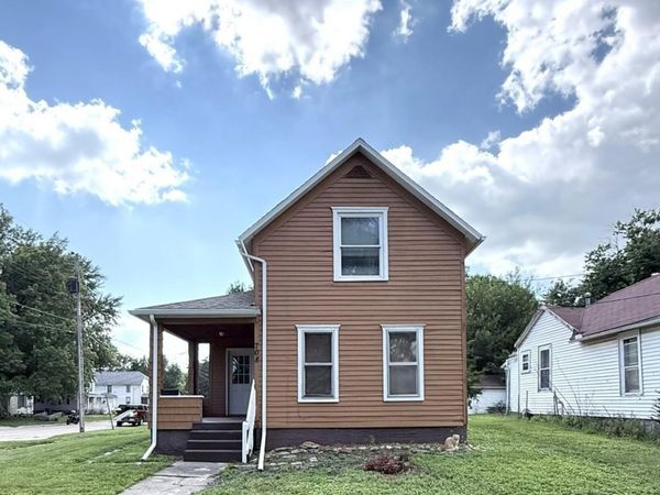 708 S CHAMBERS Street, Galesburg, IL 61401