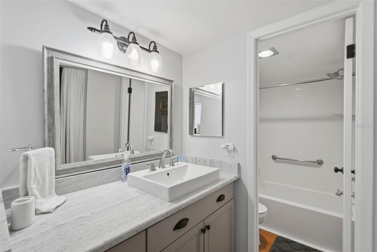 175 Medallion Boulevard, Unit F, Madeira Beach, FL 33708 Photo