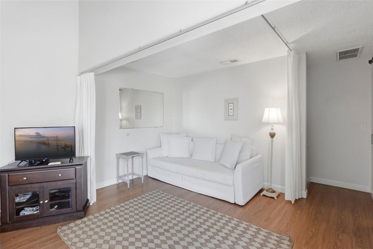 175 Medallion Boulevard, Unit F, Madeira Beach, FL 33708 Photo