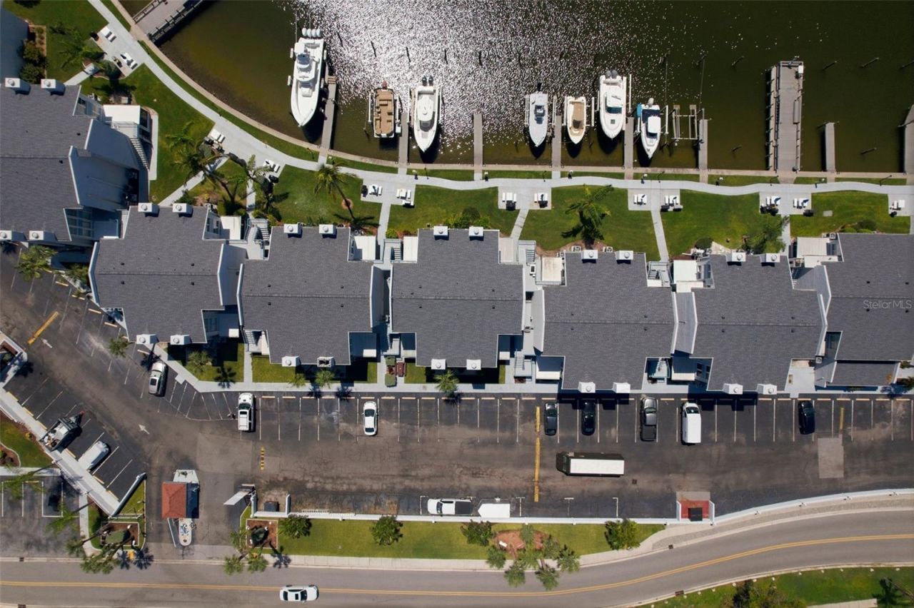 175 Medallion Boulevard, Unit F, Madeira Beach, FL 33708 Photo