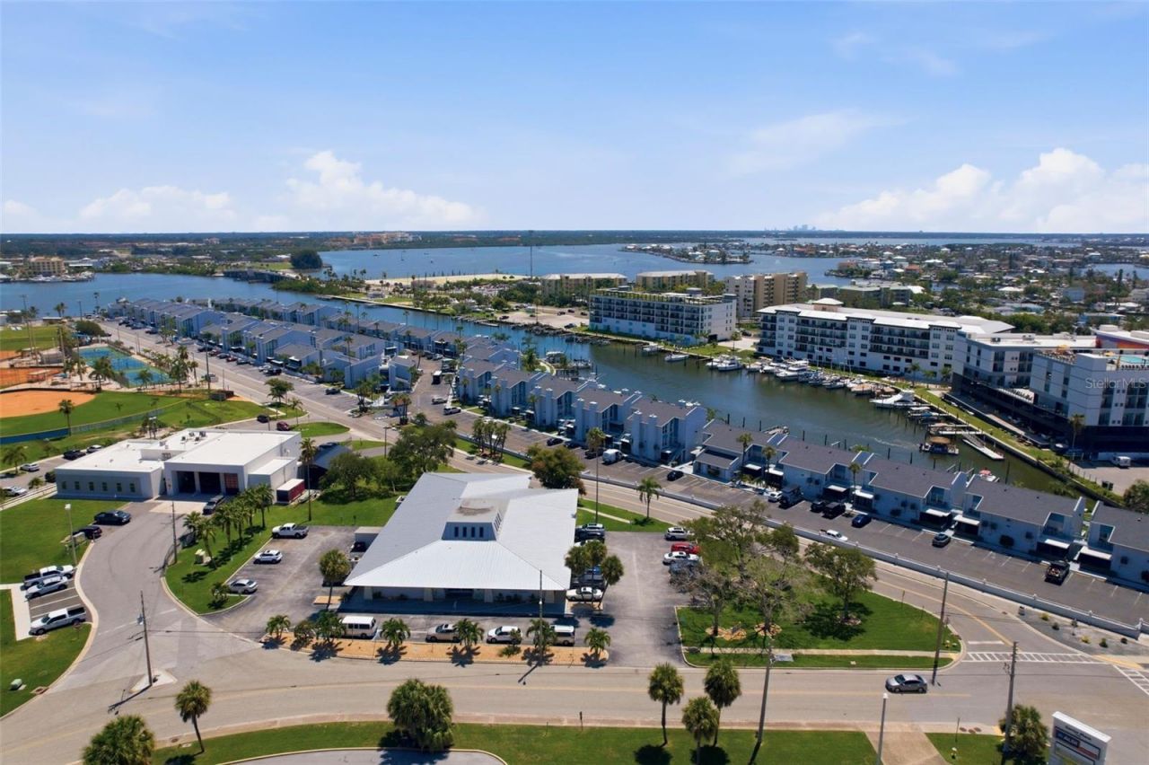 175 Medallion Boulevard, Unit F, Madeira Beach, FL 33708 Photo