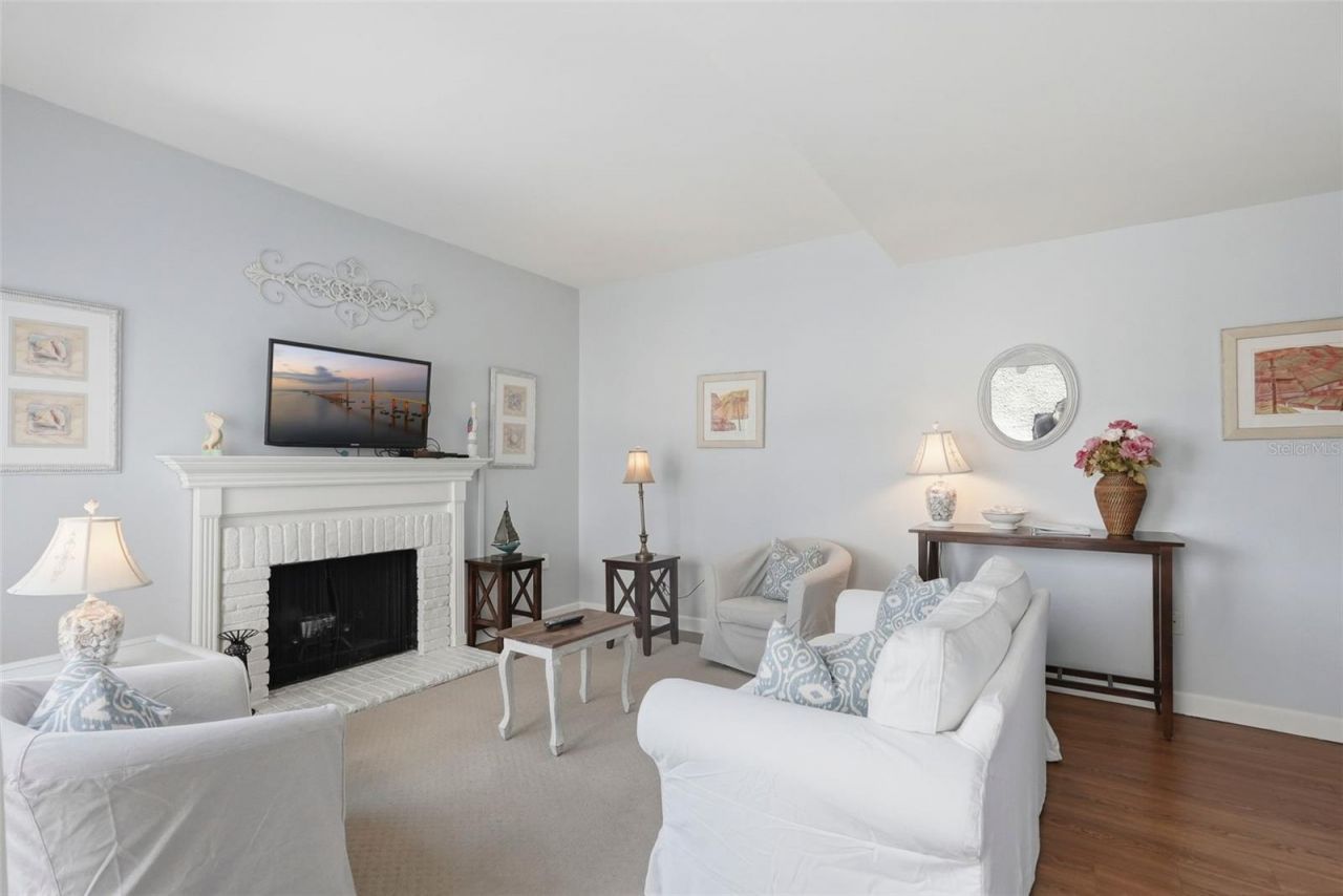 175 Medallion Boulevard, Unit F, Madeira Beach, FL 33708 Photo