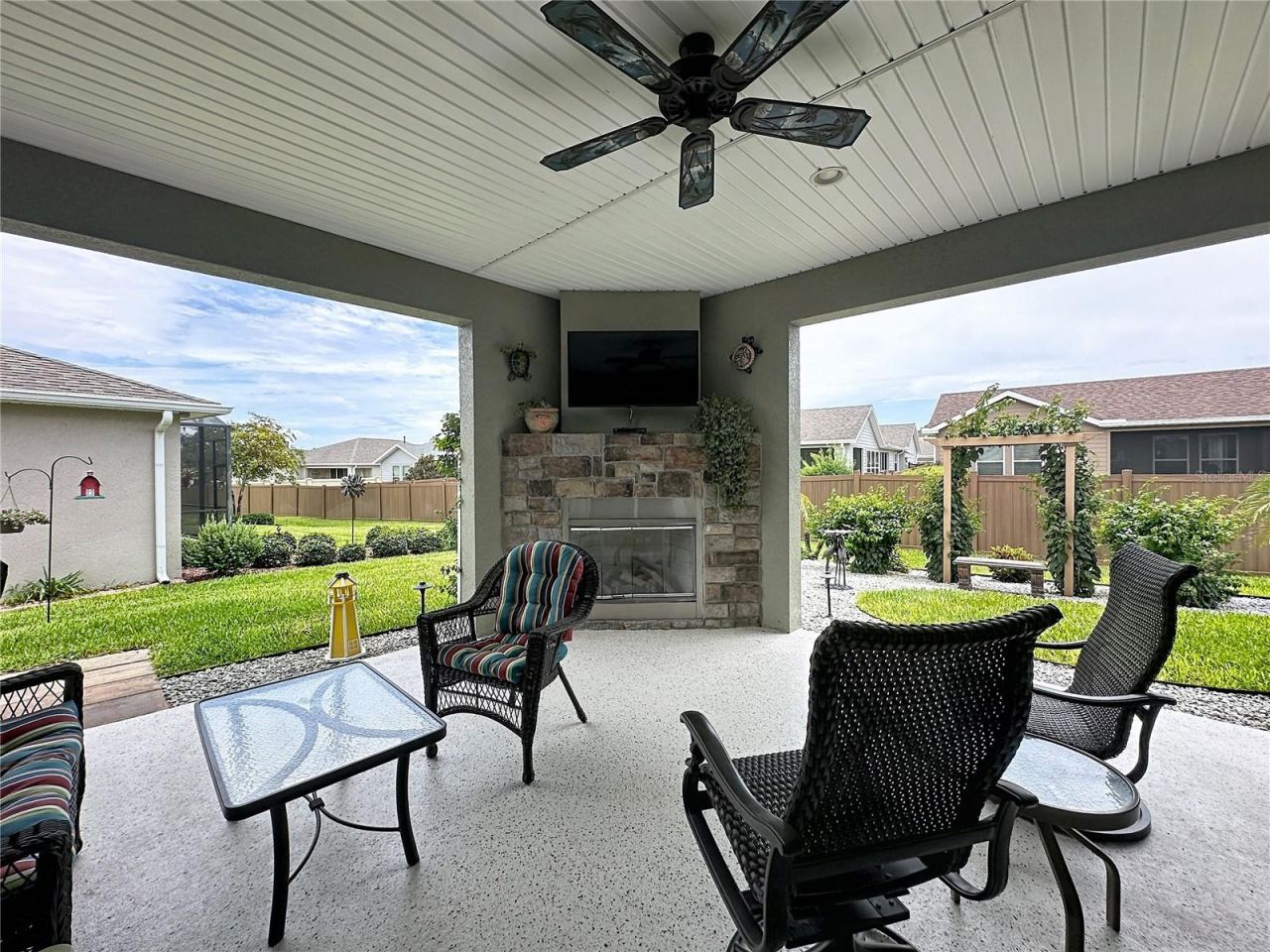 552 Narrow View Lane, Groveland, FL 34736 Photo