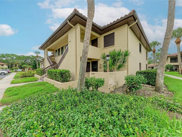 5200 LAKE VILLAGE DRIVE , Unit 79, SARASOTA, FL 34235