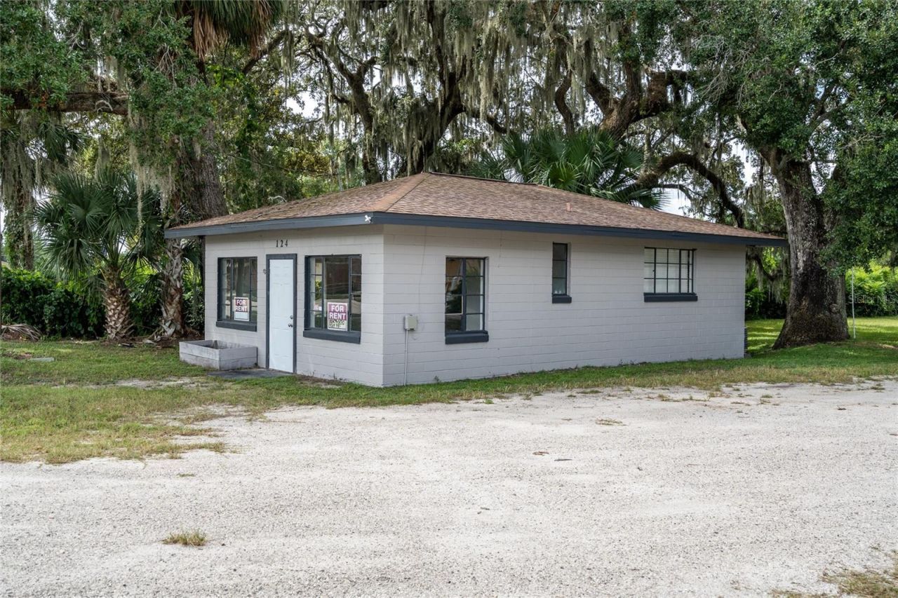 124 S Charles Richard Beall Boulevard, Debary, FL 32713 Photo