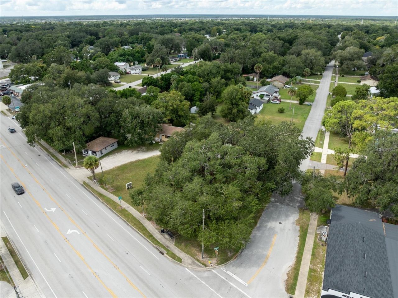 124 S Charles Richard Beall Boulevard, Debary, FL 32713 Photo