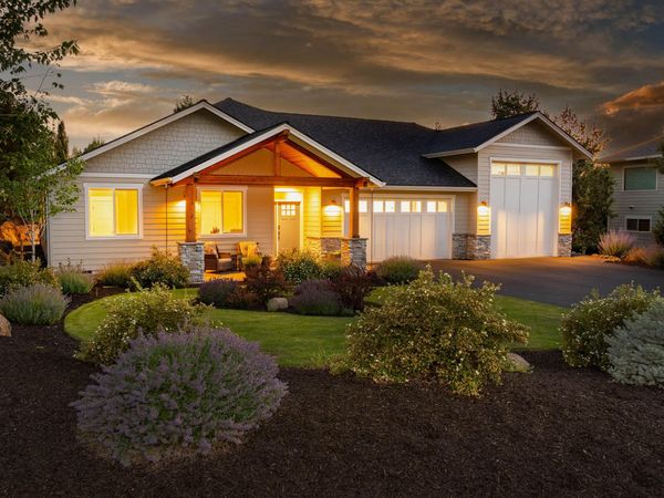 1385 Spring Ridge Court, Redmond, OR 97756