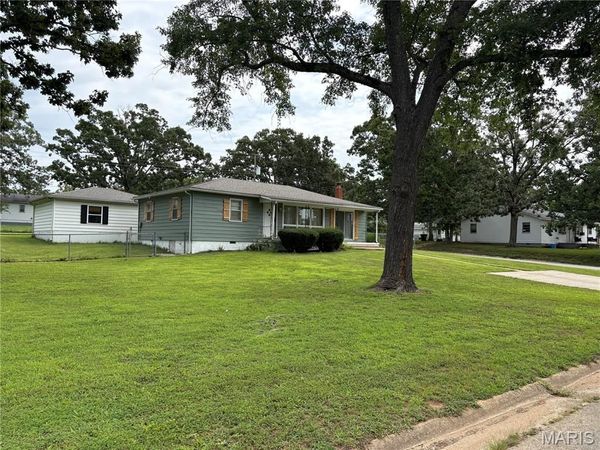 42 Spruce Street , Viburnum, MO 65566