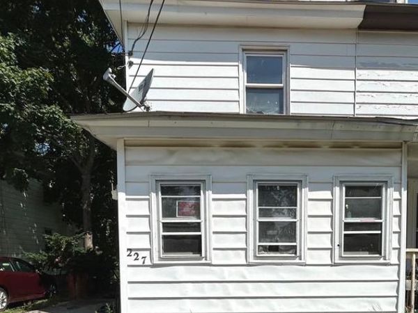 227 W ADAMS STREET, PAULSBORO, NJ 08066