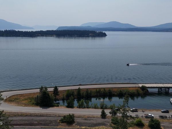NKA Highland Ave, Hope, ID 83836
