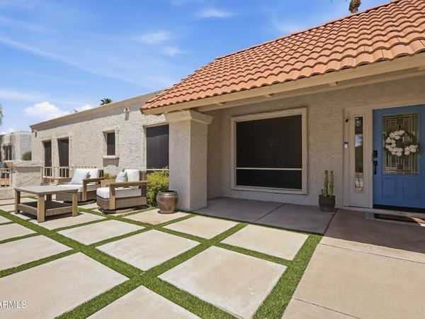 11041 N 44TH Street, Phoenix, AZ 85028