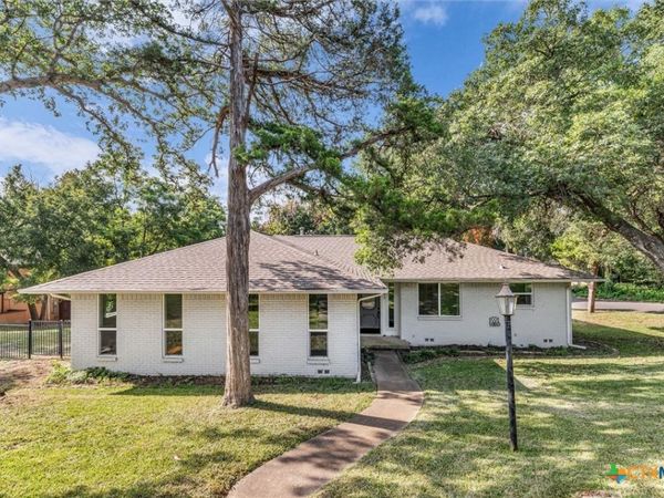 9730 Timberview Drive , Woodway, TX 76712