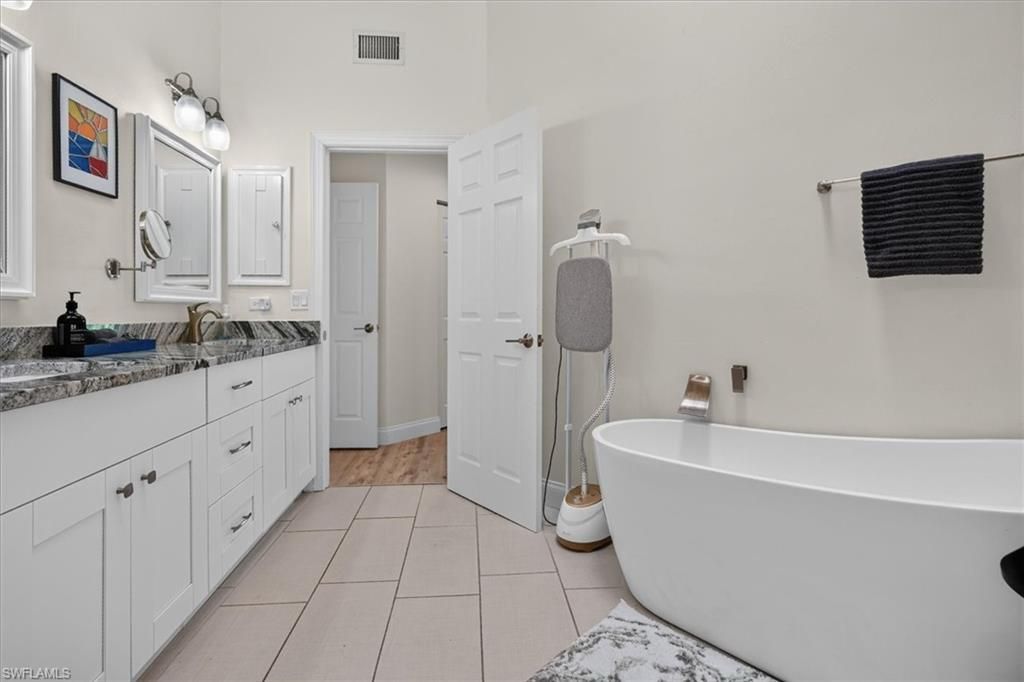 7150 Golden Eagle Ct , Unit 221, Fort Myers, FL 33912 Photo