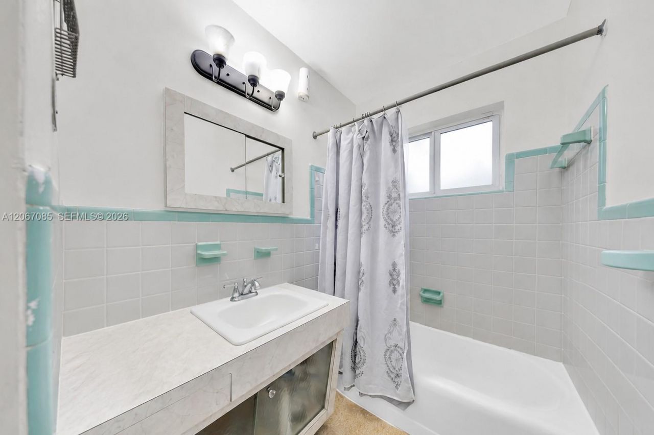 7561 Meridian St , Miramar, FL 33023 Photo
