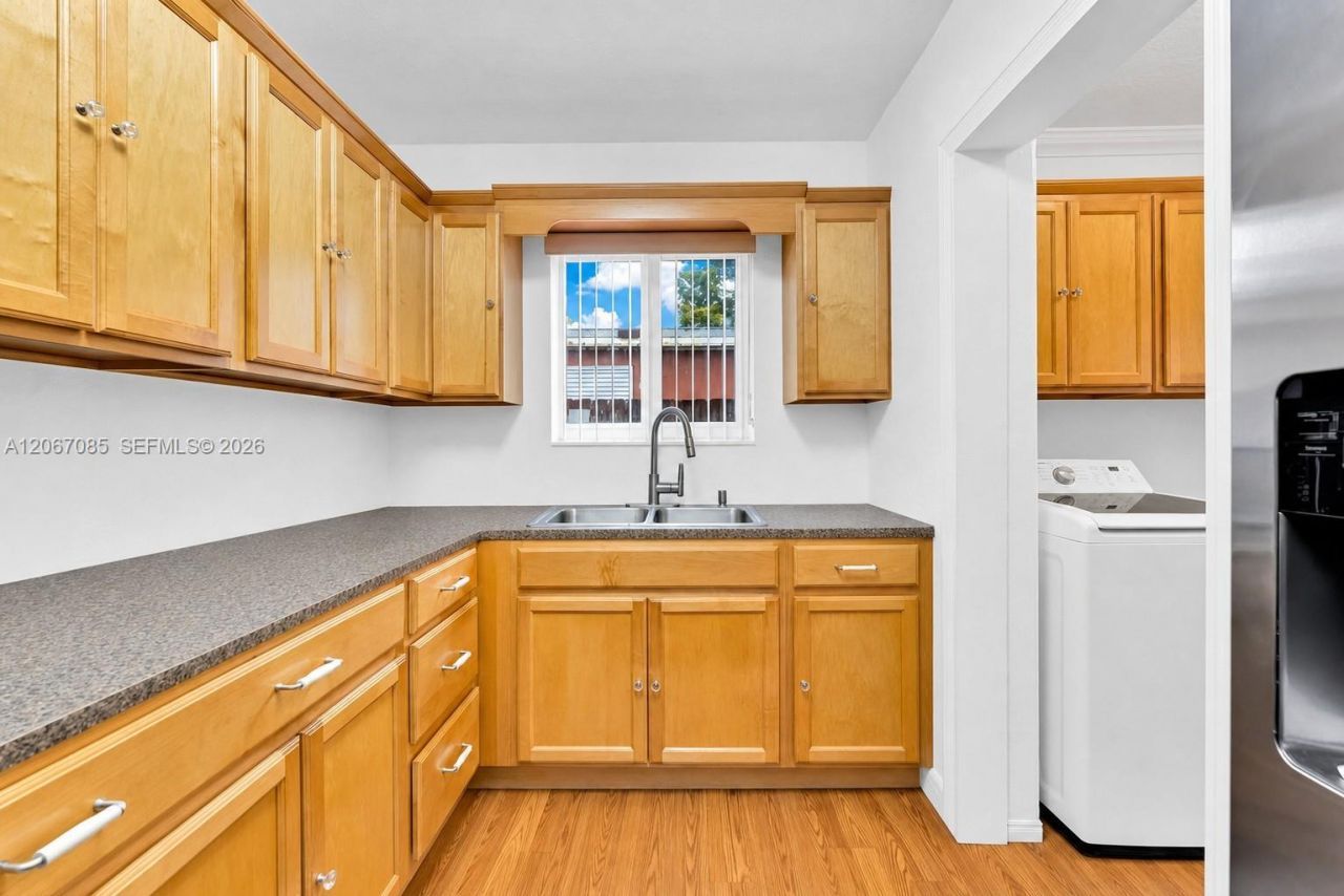 7561 Meridian St , Miramar, FL 33023 Photo