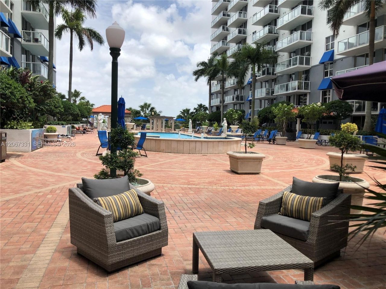 5077 NW 7th St, Unit PH11, Miami, FL 33126 Photo