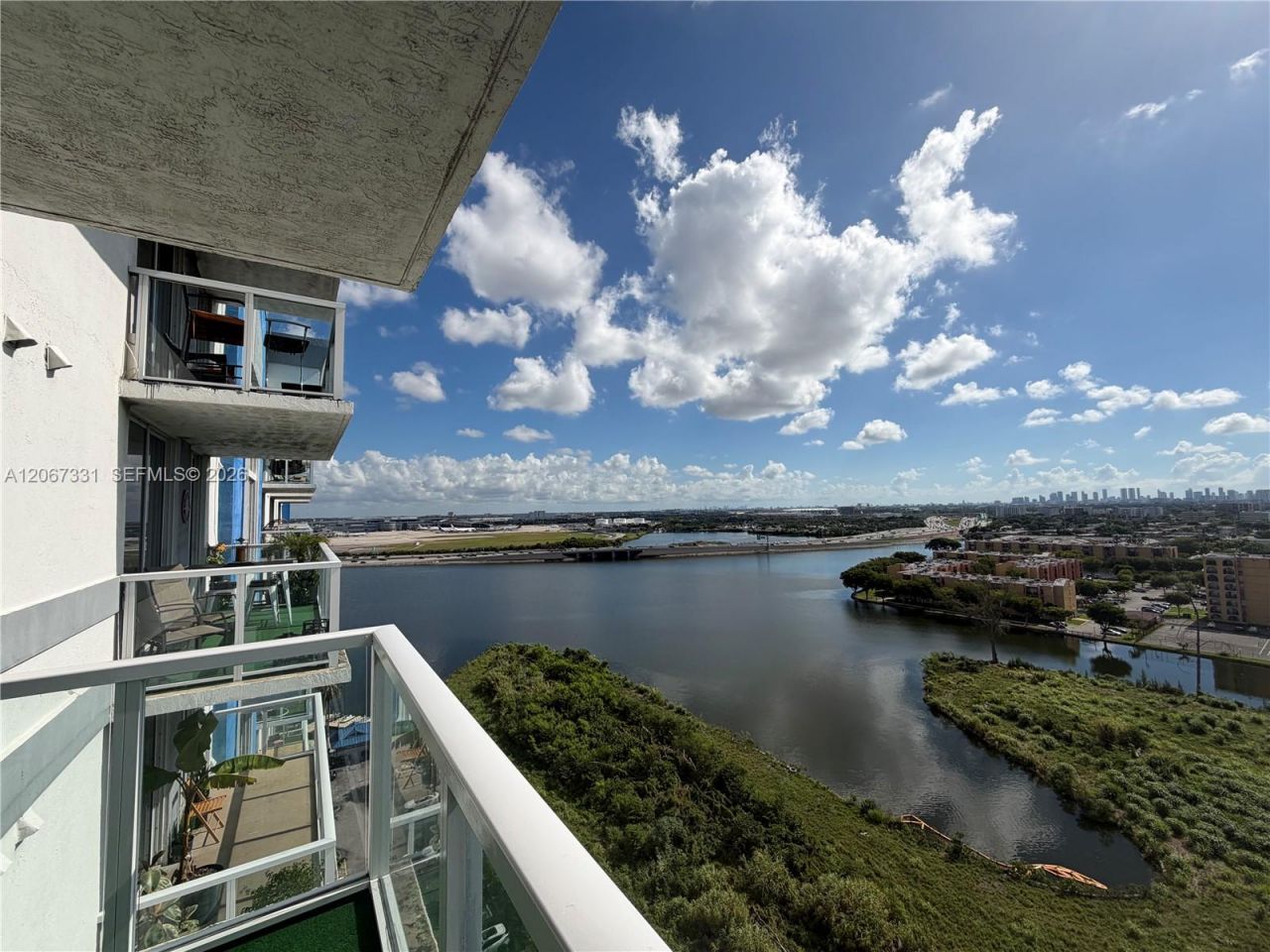 5077 NW 7th St, Unit PH11, Miami, FL 33126 Photo