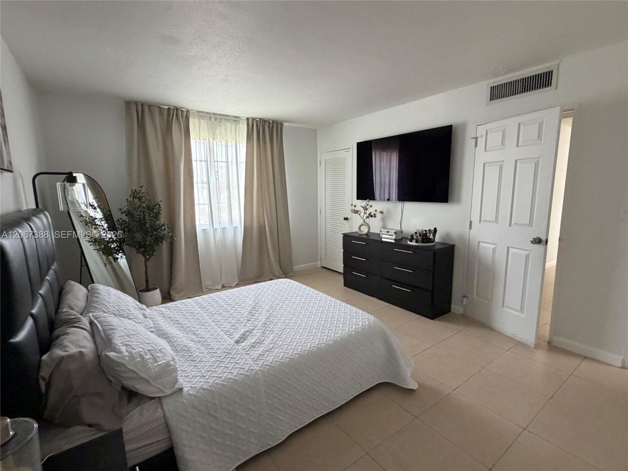 4550 NW 79th Ave , Unit 2C, Doral, FL 33166 Photo