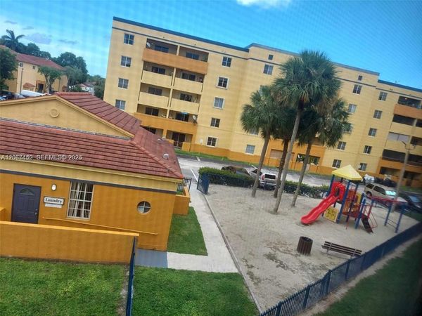 14931 SW 82nd Ln , Unit 18-301, Miami, FL 33193