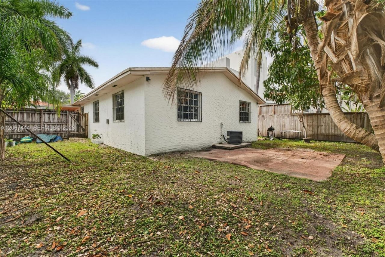 3147 Mcdonald St , Unit 2, Miami, FL 33133 Photo