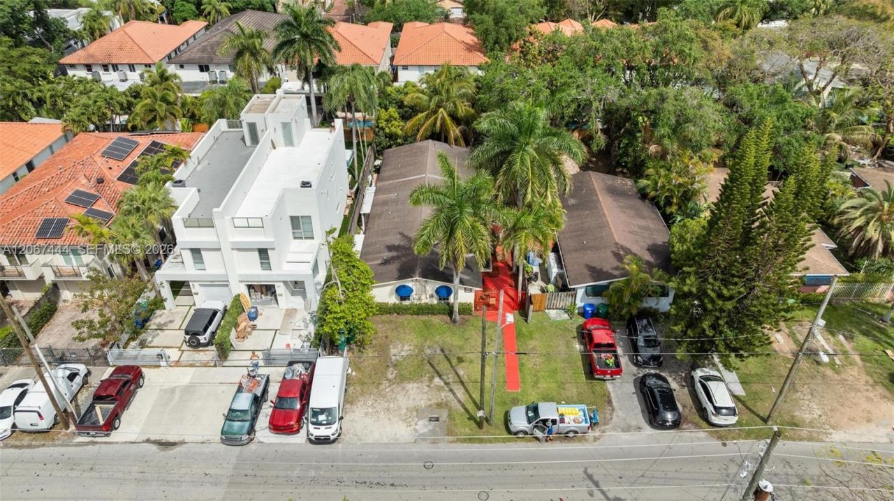 3147 Mcdonald St , Unit 2, Miami, FL 33133 Photo