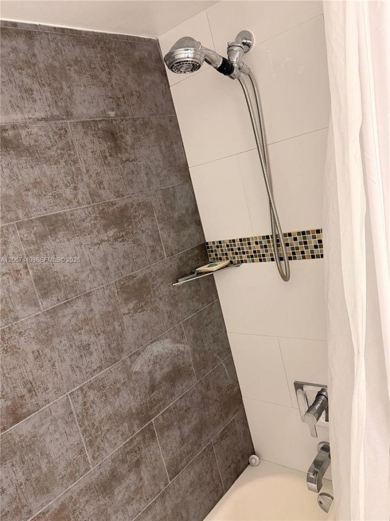 6641 NW 174th Ter, Hialeah, FL 33015 Photo