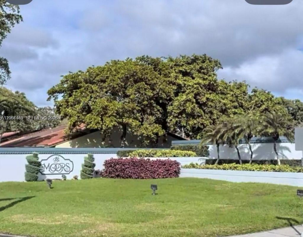 6641 NW 174th Ter, Hialeah, FL 33015 Photo