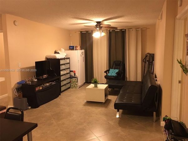2600 S University Dr , Unit 221, Davie, FL 33328
