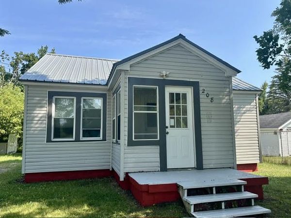 208 Byron Street, Cheboygan, MI 49721
