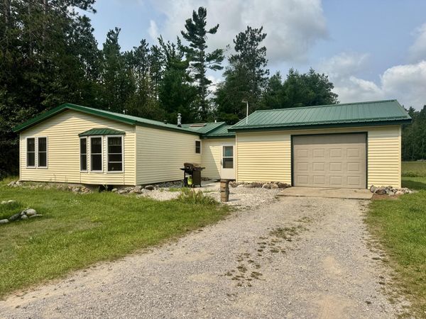 905 E Helmer Lake Road, Mio, MI 48647