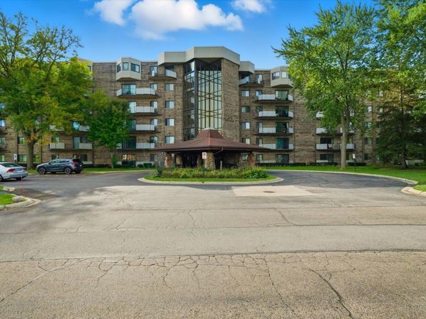1275 E Baldwin Lane , Unit 504, Palatine, IL 60074
