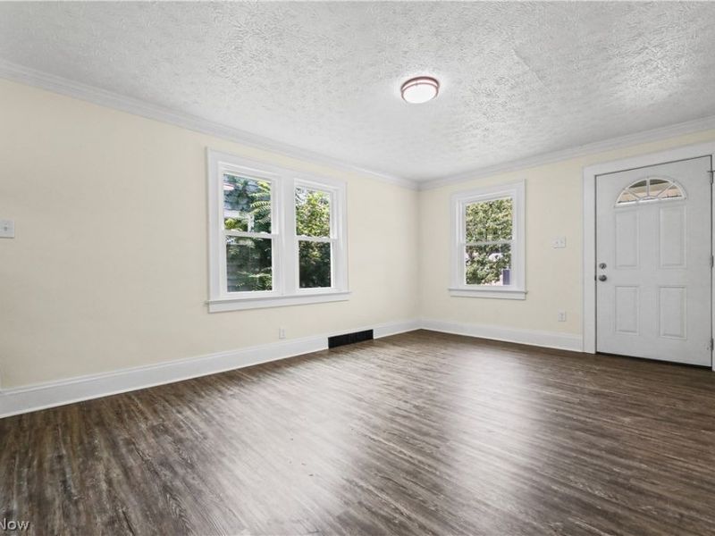 874 Wilmot Street, Akron, OH 44306 Photo 4