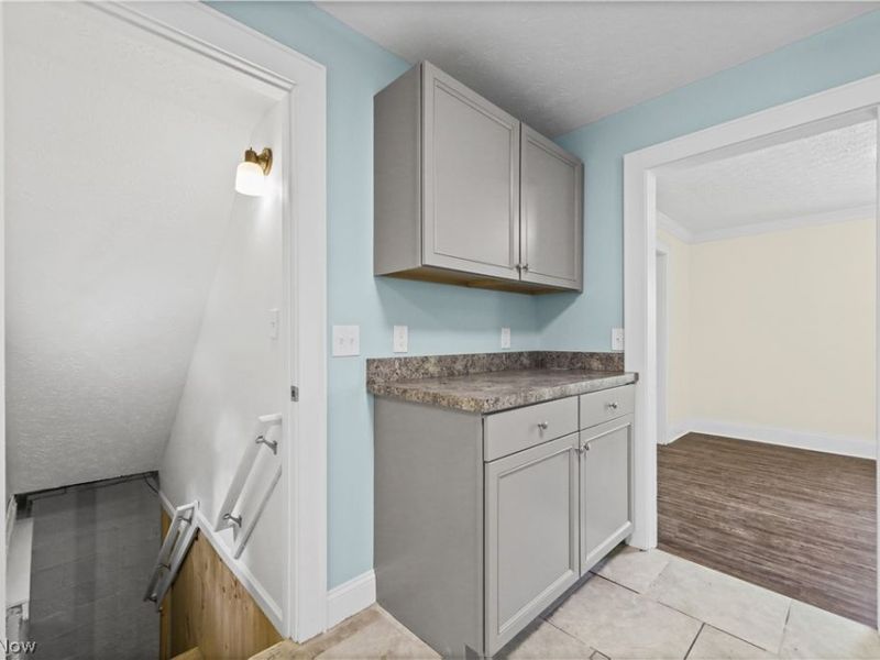 874 Wilmot Street, Akron, OH 44306 Photo 9