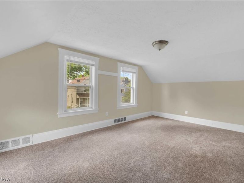 5810 Madison Avenue , Cleveland, OH 44102 Photo 14