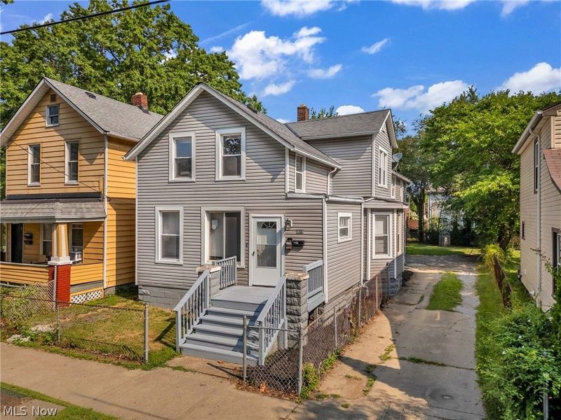 5810 Madison Avenue , Cleveland, OH 44102 Photo 2