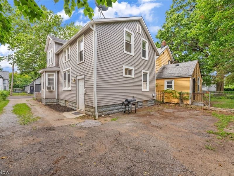 5810 Madison Avenue , Cleveland, OH 44102 Photo 4