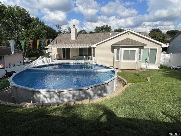 6325 Briar Rosa Drive, Lincoln, NE 68516