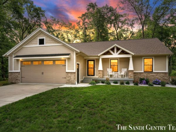 7285 Sue Marie Lane, Muskegon, MI 49442