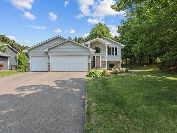 7600 Palomino Lane, Lino Lakes, MN 55014