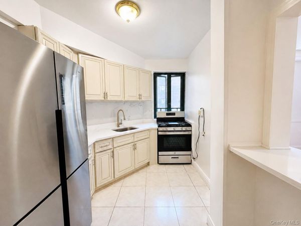 1564 Unionport Road , Unit 5A, Bronx, NY 10462