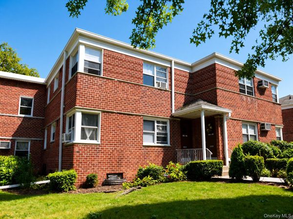 196-08 Pompeii Avenue, Unit 1B, Hollis, NY 11423