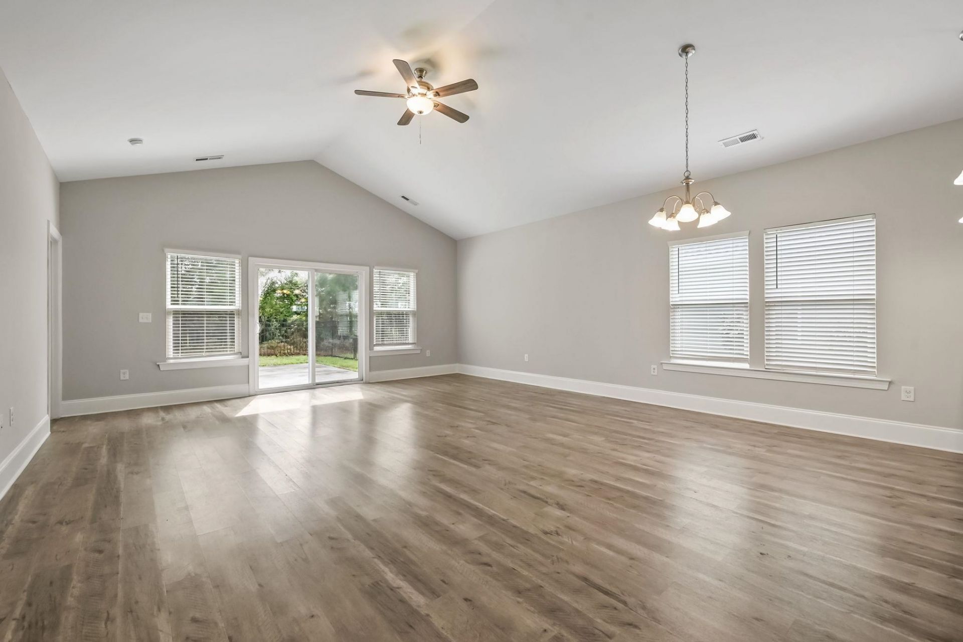 1616 Palmetto Palm Dr. Photo 10