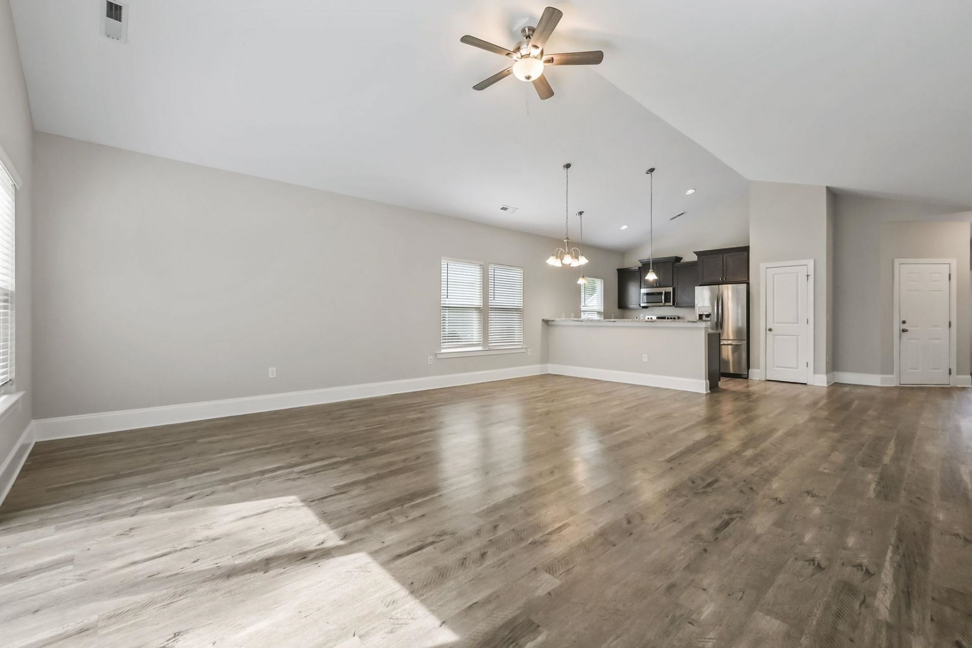 1616 Palmetto Palm Dr. Photo 4
