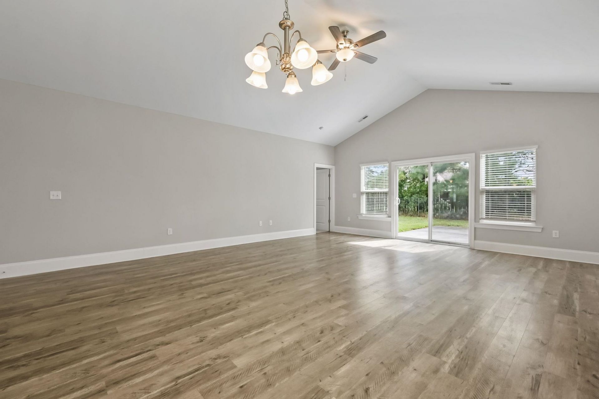 1616 Palmetto Palm Dr. Photo 6