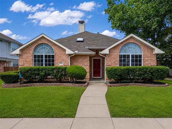 1108 Creekstone Drive , Carrollton, TX 75010