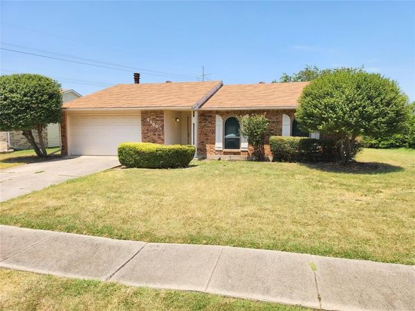 5400 Ragan Drive, The Colony, TX 75056