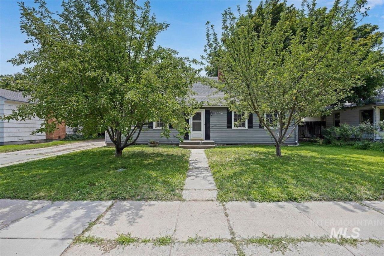 1530 9th Ave. East, Twin Falls, ID 83301 Main Photo