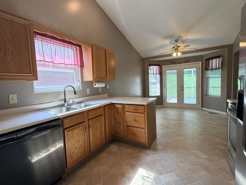 6527 Tall Oaks Drive, Florence, KY 41042 Photo 6
